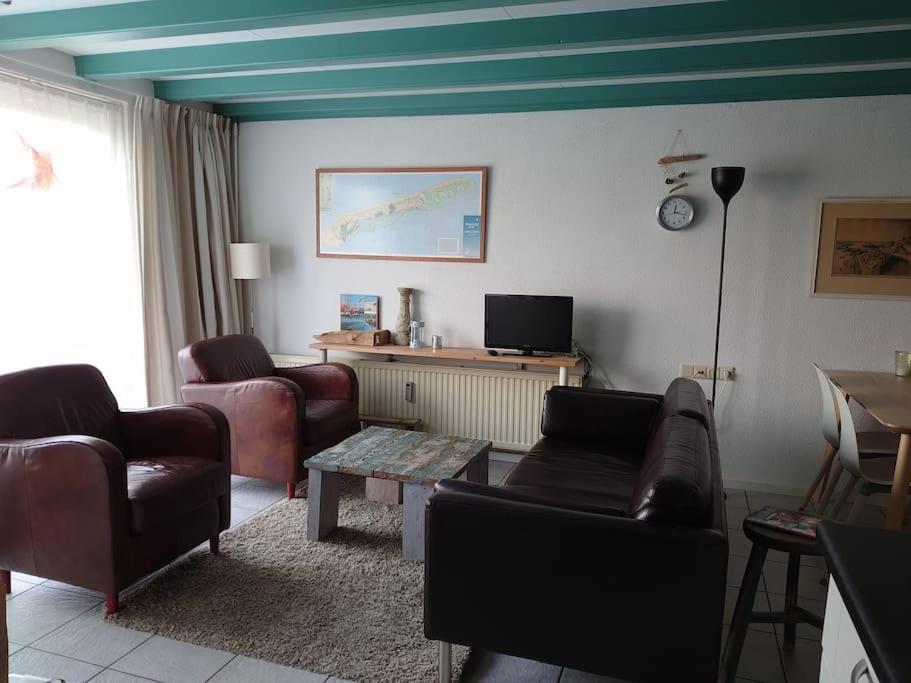 De Oostkamer; Eiland Appartement Naast Natuurgebied Boschplaat Oosterend  ภายนอก รูปภาพ